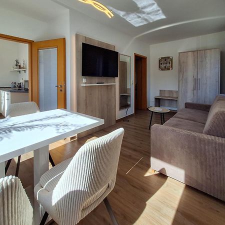 Hotel Zur Post Neubruchhausen Exteriör bild