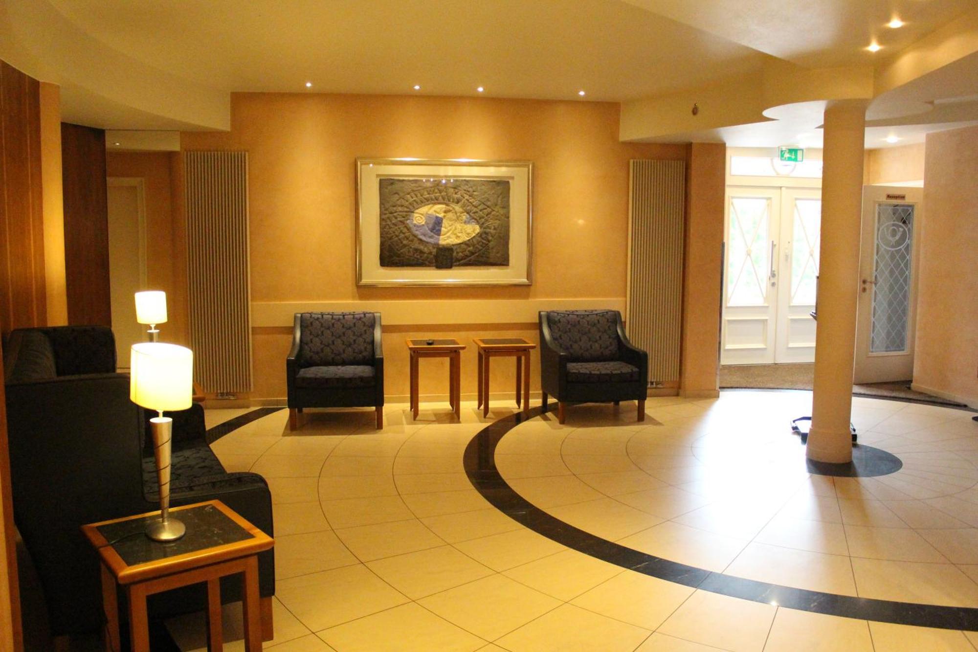 Hotel Zur Post Neubruchhausen Exteriör bild