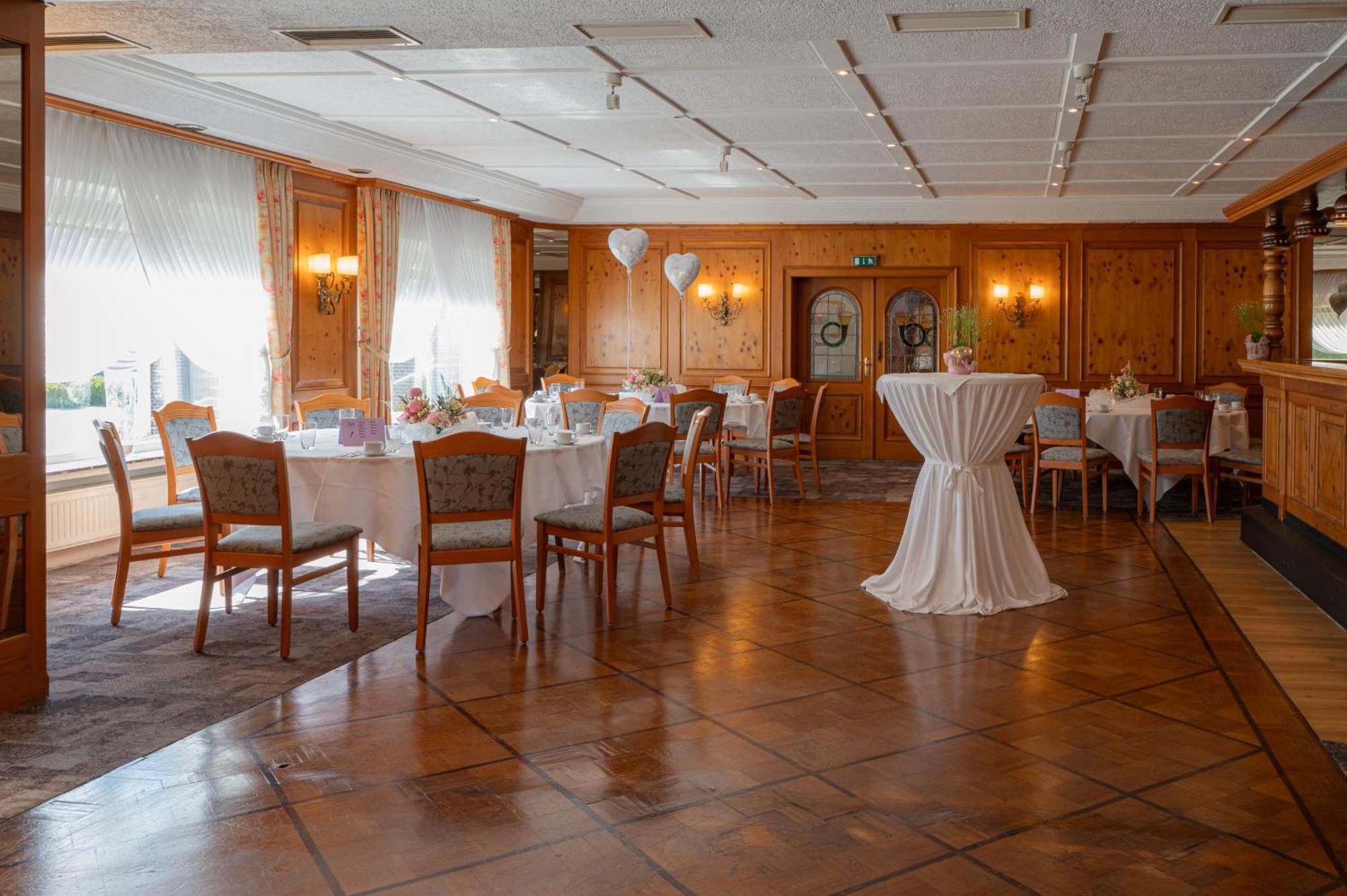 Hotel Zur Post Neubruchhausen Exteriör bild