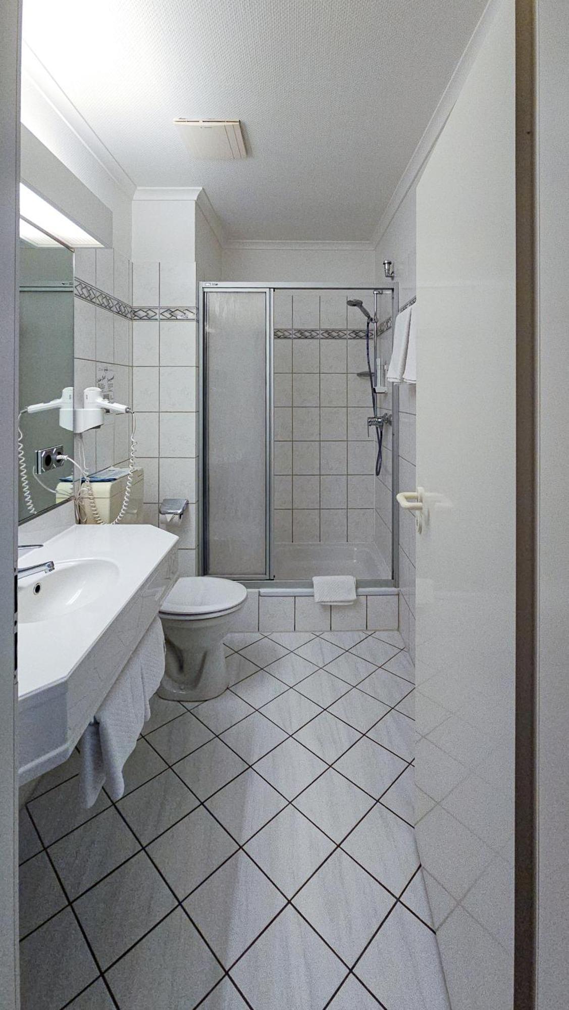 Hotel Zur Post Neubruchhausen Exteriör bild